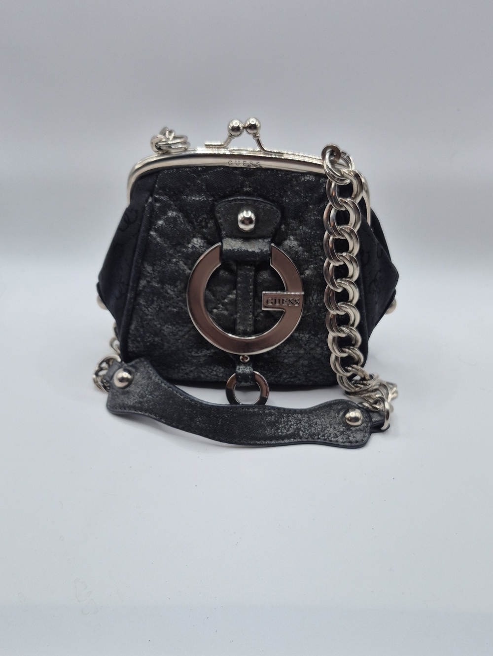GUESS Black Quilted Chain-Accent Kss Lock Shoulder Bag